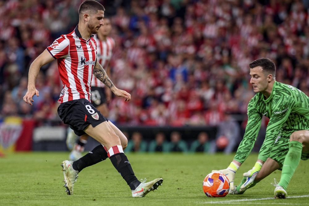 篮球NBA球队教练轮换策略调整