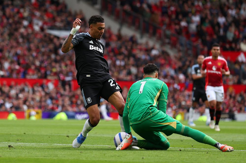 闪耀哥客场2-2战平多特，本赛季欧冠正赛仍一胜难求